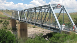 Bridge_over_Orange_Rive_near_Sterkspruit